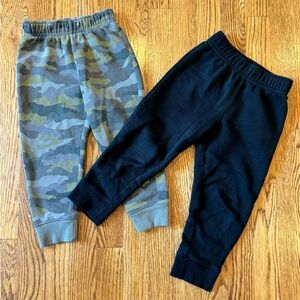 Cat & Jack - set of 2 Joggers - 3T